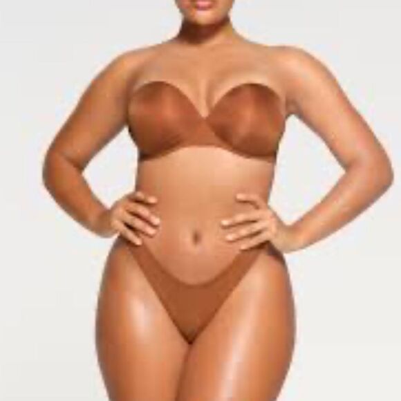 Skims Ultimate Push up‎ Strapless Bra Bronze Size 36D Nwt - Picture 3 of 8